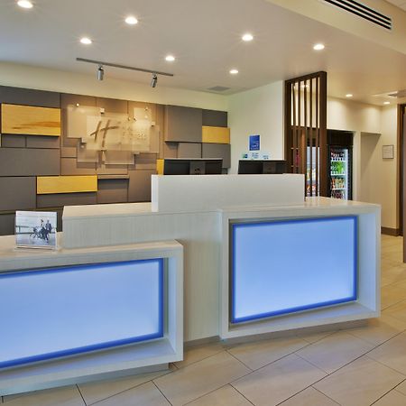 Holiday Inn Express And Suites South Hill By Ihg Εξωτερικό φωτογραφία