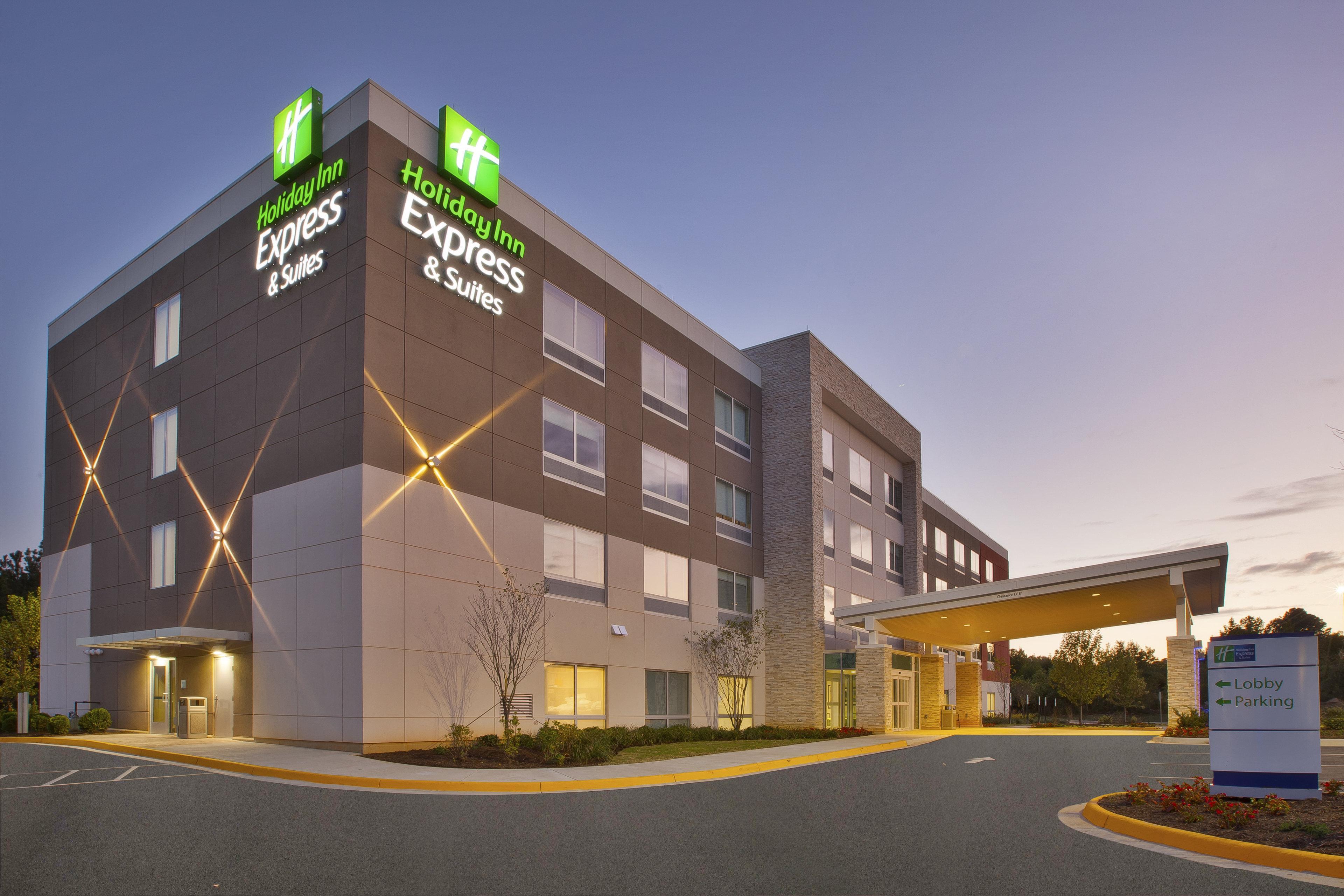 Holiday Inn Express And Suites South Hill By Ihg Εξωτερικό φωτογραφία
