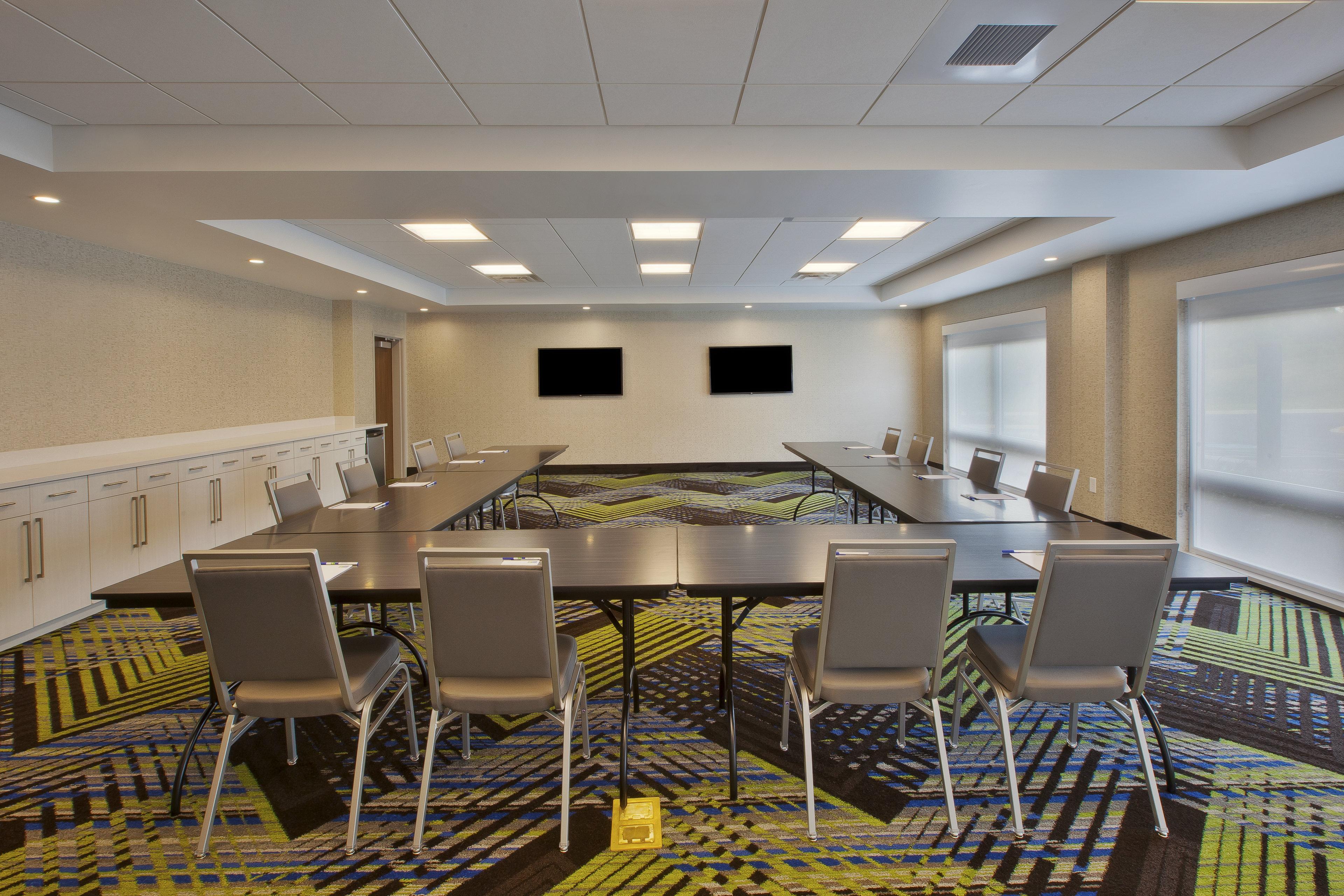 Holiday Inn Express And Suites South Hill By Ihg Εξωτερικό φωτογραφία