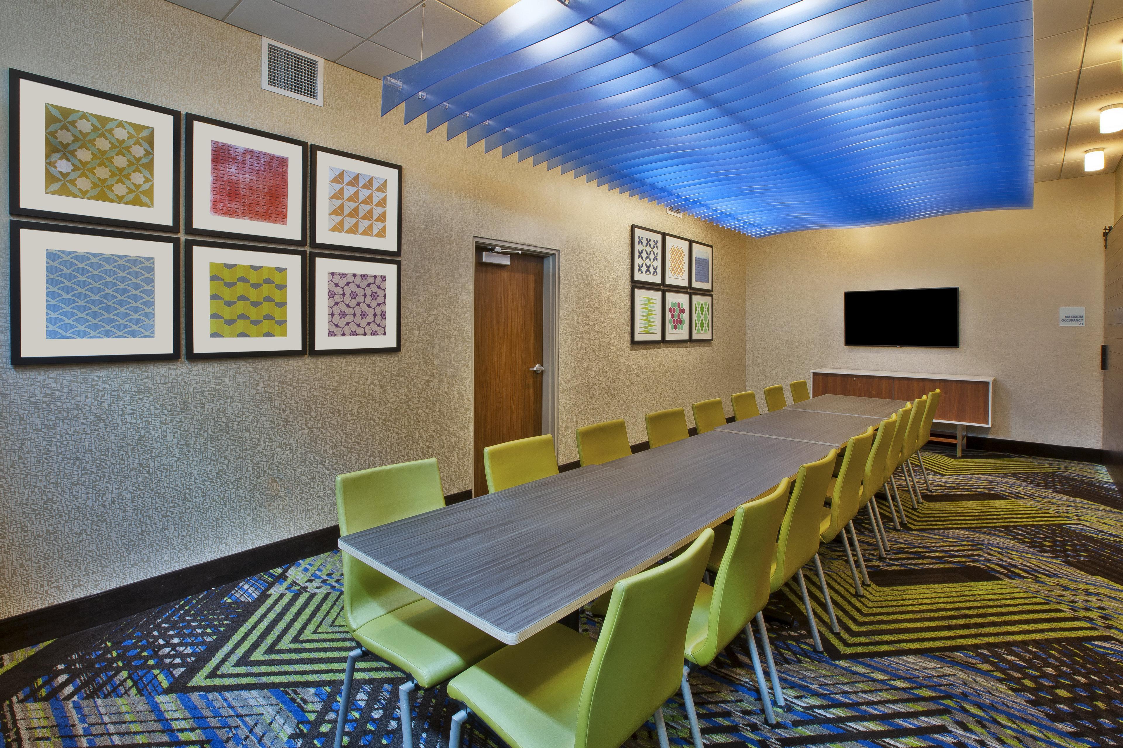 Holiday Inn Express And Suites South Hill By Ihg Εξωτερικό φωτογραφία