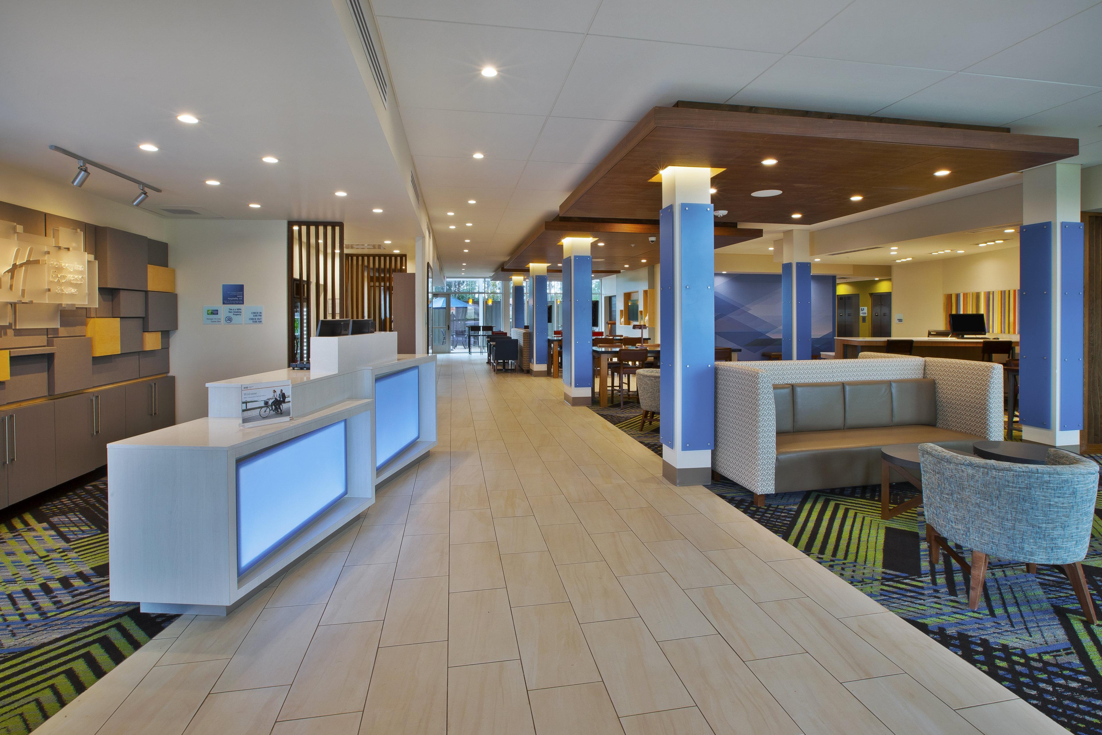 Holiday Inn Express And Suites South Hill By Ihg Εξωτερικό φωτογραφία