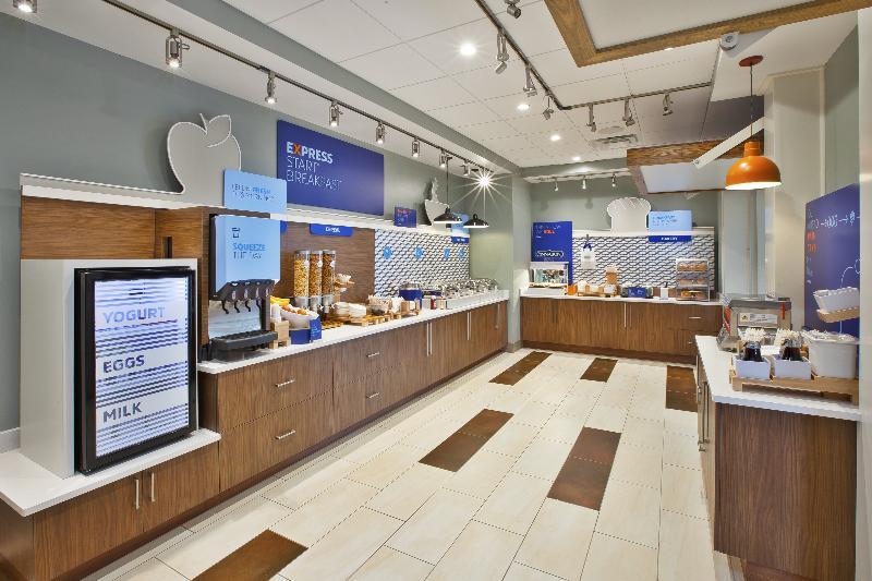 Holiday Inn Express And Suites South Hill By Ihg Εξωτερικό φωτογραφία